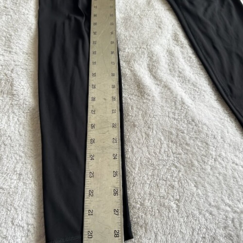 Carovia Workout Leggings Black Large NWT - Picture 9 of 11